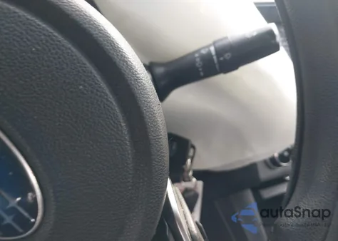 2018 Subaru Legacy 2.5I z USA, uszkodzony, nr VIN 4S3BNAB69J3020880